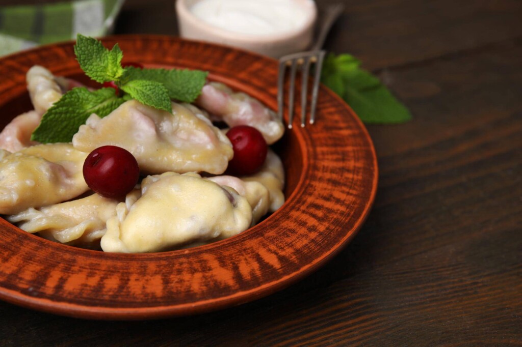 Skąd pochodzą pierogi ruskie i jak powstała ich tradycja